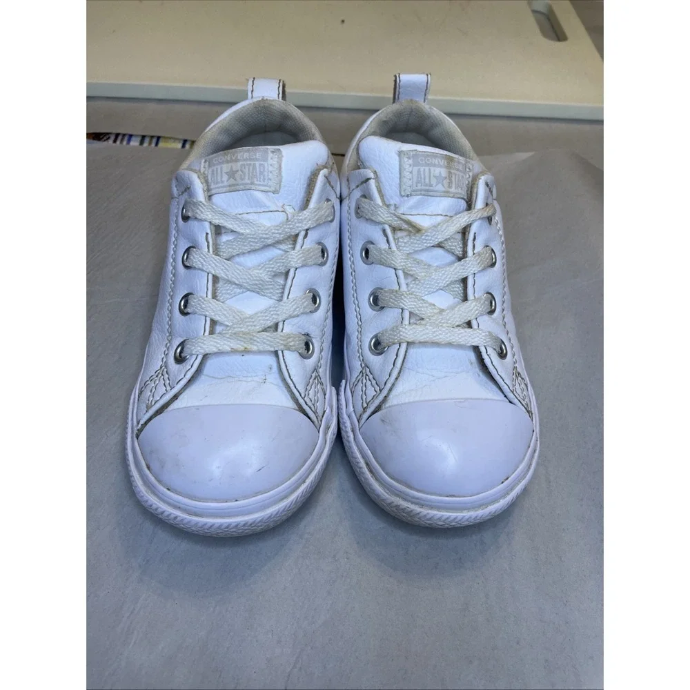 White Leather Low Top Converse Childs Kids‎ 10 Small Summer Beach Clean Girl